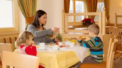 Kinder, die in der Unterkunft Pension Steiermark übernachten