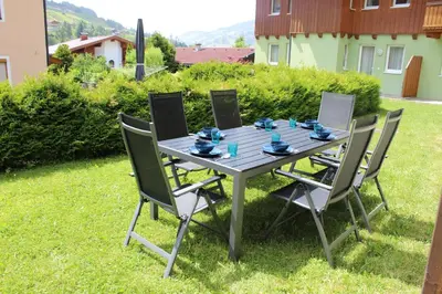 Ein allgemeiner Bergblick oder ein Berglick von der Ferienwohnung aus