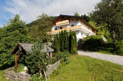 Ein Garten an der Unterkunft Ferienwohnungen Unterleegut