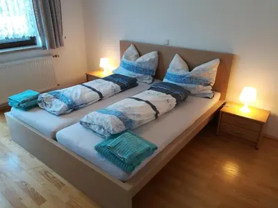 Ein Bett oder Betten in einem Zimmer der Unterkunft Ferienwohnung Gimplbauer