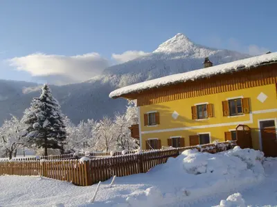 Ein allgemeiner Bergblick oder ein Berglick von der Ferienwohnung aus