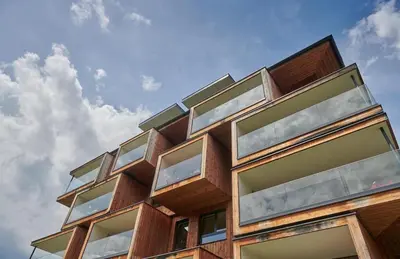 Das Gebäude in dem sich das Aparthotel befindet