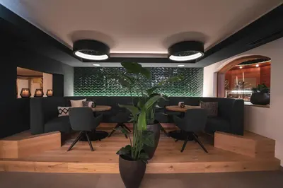 Ein Sitzbereich in der Unterkunft Genusshotel Fichtenhof