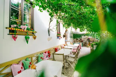 Ein Garten an der Unterkunft Hotel Gasthof zur Post