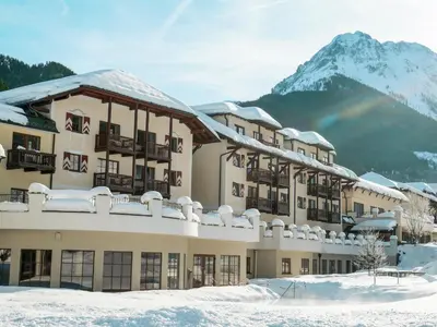 Ein allgemeiner Bergblick oder ein Berglick von des Hotels aus