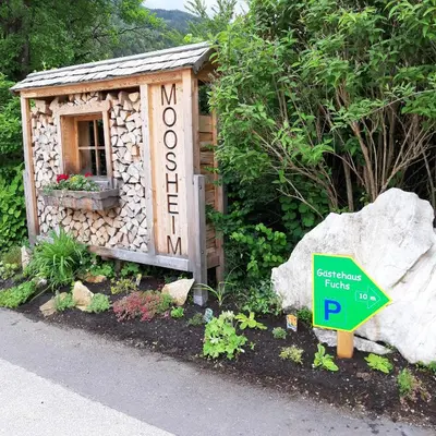 Ein Garten an der Unterkunft Gästehaus Fuchs