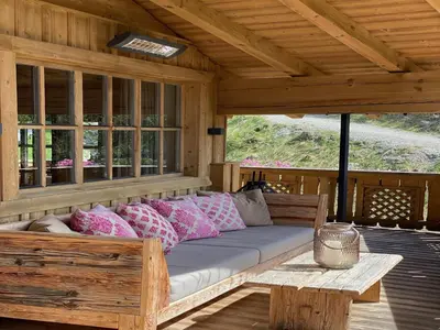 Ein Sitzbereich in der Unterkunft Chalet in Wagrain near Ski Lift