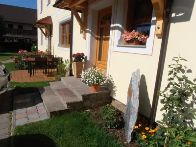 Ein Garten an der Unterkunft Appartements Macheiner