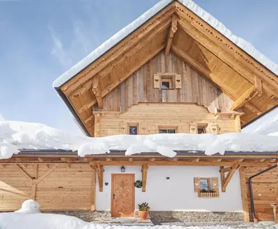 Das Gebäude in dem sich das Chalet befindet