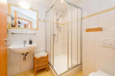 Ein Badezimmer in der Unterkunft Das kleine Bio Hotel Tiefenbach