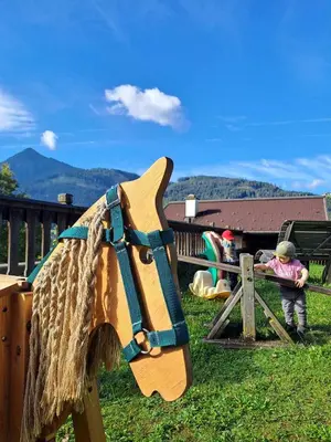 Ein allgemeiner Bergblick oder ein Berglick von der Ferienwohnung aus