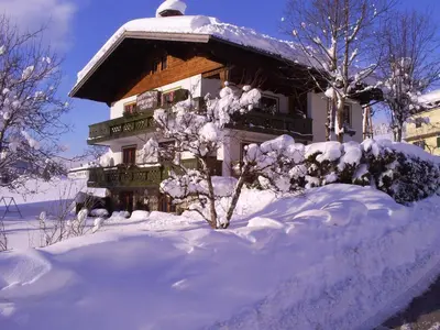 Ferienhaus Hirterhütte im Winter