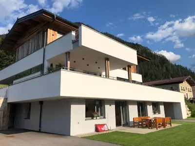 Das Gebäude in dem sich die Ferienwohnung befindet