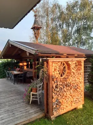 Ein Garten an der Unterkunft Ferienwohnung Steinberger