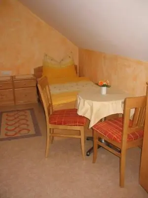 Ein Sitzbereich in der Unterkunft Gratzerhof