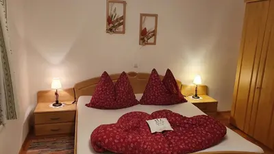 Ein Bett oder Betten in einem Zimmer der Unterkunft Biobauernhof Schöttelbauer