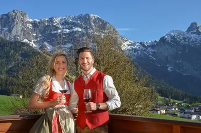 Ein allgemeiner Bergblick oder ein Berglick von der Ferienwohnung aus