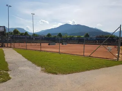 Ein allgemeiner Bergblick oder ein Berglick von der Ferienwohnung aus