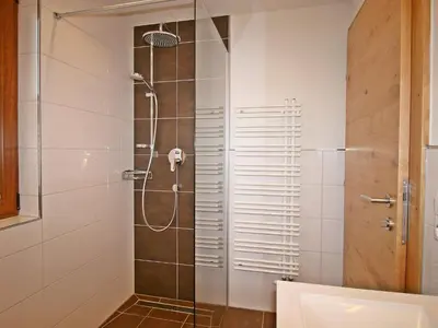 Ein Badezimmer in der Unterkunft Holiday Home Happy by Interhome