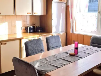 Küche/Küchenzeile in der Unterkunft Holiday Home Katharina by Interhome