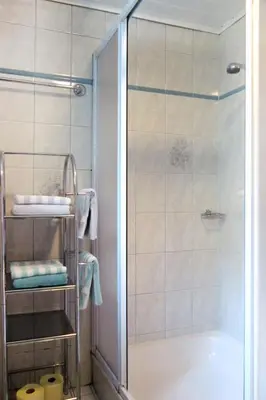 Ein Badezimmer in der Unterkunft Holiday Home Landhaus Grüne Oase by Interhome