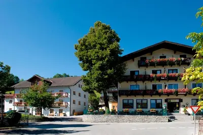 Das Gebäude in dem sich das Bed & Breakfast befindet