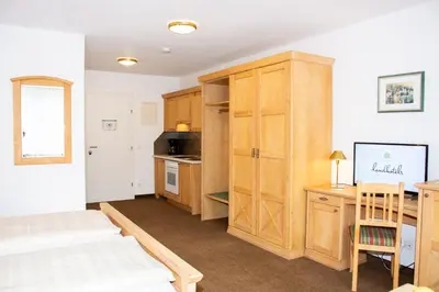 TV/Unterhaltungsangebot in der Unterkunft Landhotel Post Ebensee am Traunsee ***S