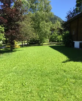 Ein Garten an der Unterkunft Ferienhaus Ella&Puck