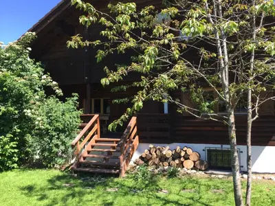 Ein Garten an der Unterkunft Ferienhaus Ella&Puck