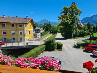 Ein allgemeiner Bergblick oder ein Berglick von der Pension aus