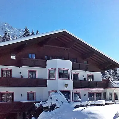 Hotel Kristall