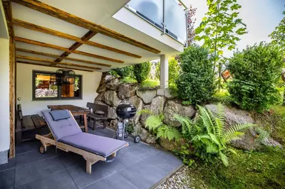 Ein Garten an der Unterkunft Landhaus Rustika