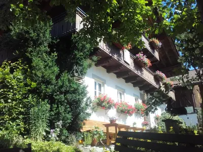 Ein Garten an der Unterkunft Neudegghof