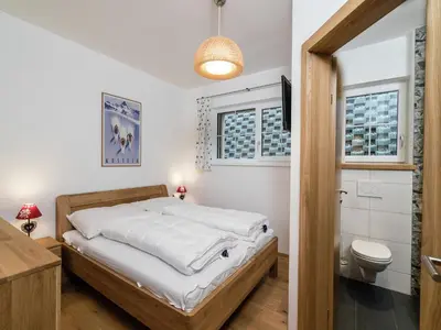 Ein Badezimmer in der Unterkunft Chalet in Sankt Johann near Ski Slopes