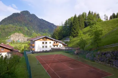 Tennis und/oder Squash in der Unterkunft Der Jagdhof oder in der Nähe