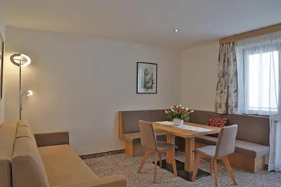 Ein Sitzbereich in der Unterkunft Appartement Schörghofer