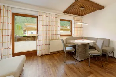 Ein Sitzbereich in der Unterkunft Haus Austria