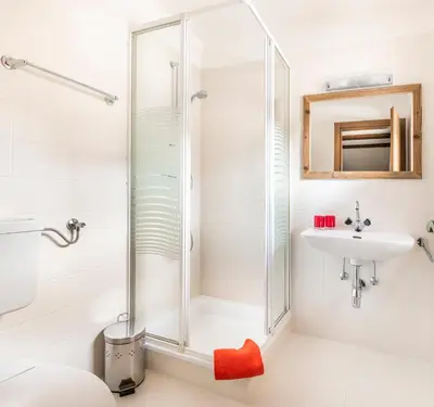 Ein Badezimmer in der Unterkunft Schartlhof