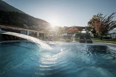Der Swimmingpool an oder in der Nähe von Bachmanngut