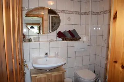 Ein Badezimmer in der Unterkunft Loitzbauer Ferienwohnungen