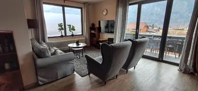 Ein Sitzbereich in der Unterkunft Apartmenthaus Hinterer
