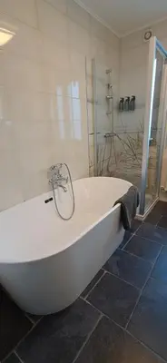 Ein Badezimmer in der Unterkunft Apartmenthaus Hinterer