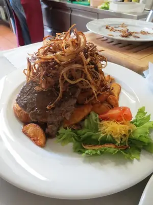 Essen im Hotel oder in der Nähe