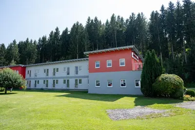 Das Gebäude in dem sich das Bed & Breakfast befindet