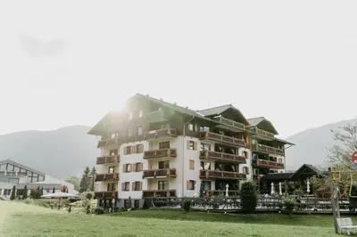 Ein allgemeiner Bergblick oder ein Berglick von des Hotels aus