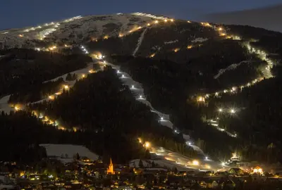 Ein allgemeiner Bergblick oder ein Berglick von der Ferienwohnung aus