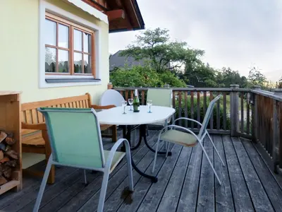 Ein Balkon oder eine Terrasse in der Unterkunft Holiday Home Landhaus Hubner by Interhome
