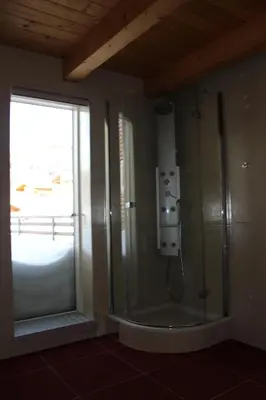 Ein Badezimmer in der Unterkunft Haus Walter