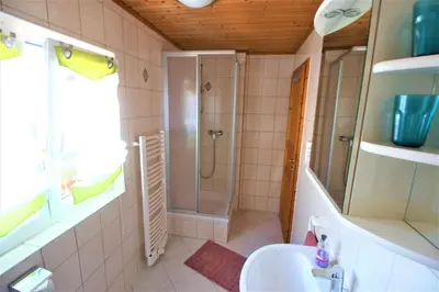 Ein Badezimmer in der Unterkunft Ferienhaus Kühlwein