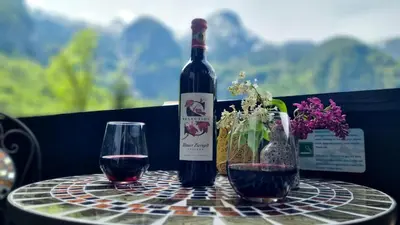 Ein allgemeiner Bergblick oder ein Berglick von der Ferienwohnung aus